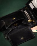 Elegancki, skórzany portfel męski bez zapięcia zewnętrznego — Rovicky