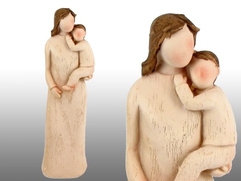 Figurka - mama z dzieckiem