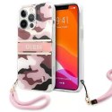 Guess GUHCP13XKCABPI iPhone 13 Pro Max 6.7" étui rigide rose / rose Camo Strap Collection