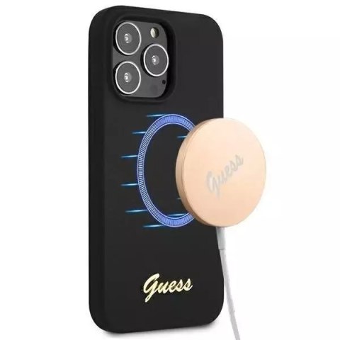 Guess GUHMP13XLSLMGBK iPhone 13 Pro Max 6.7 "étui rigide noir / noir Silicone Script Gold Logo